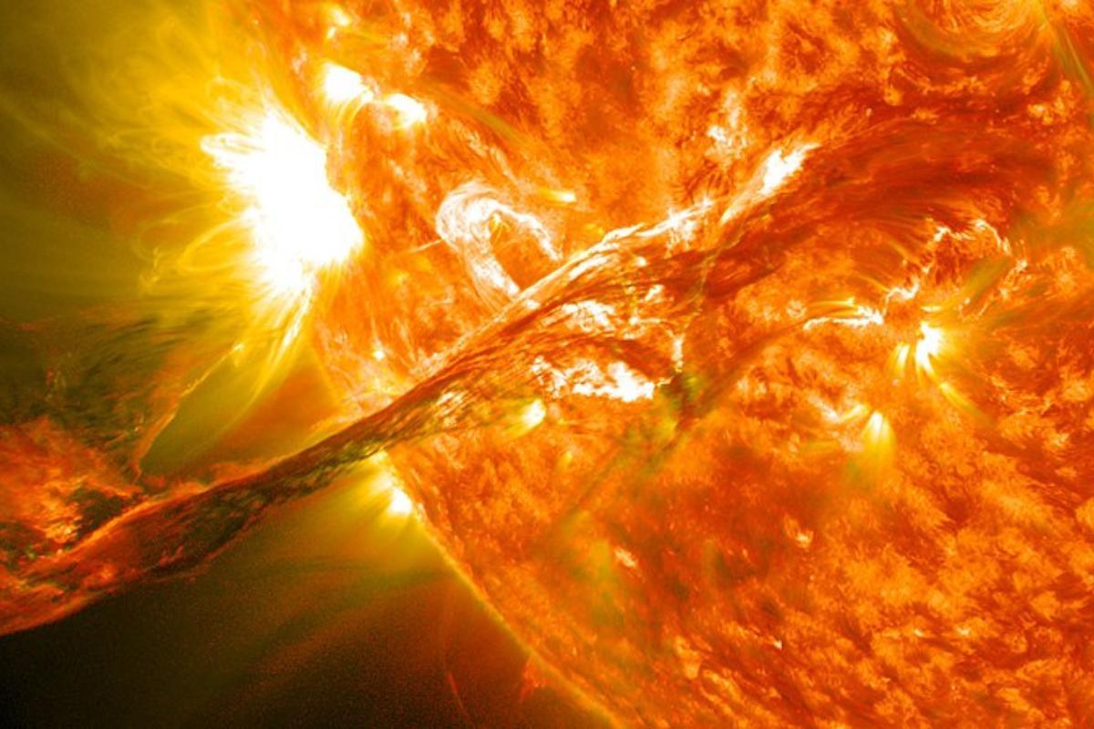 Éruption solaire - Définition et conséquences