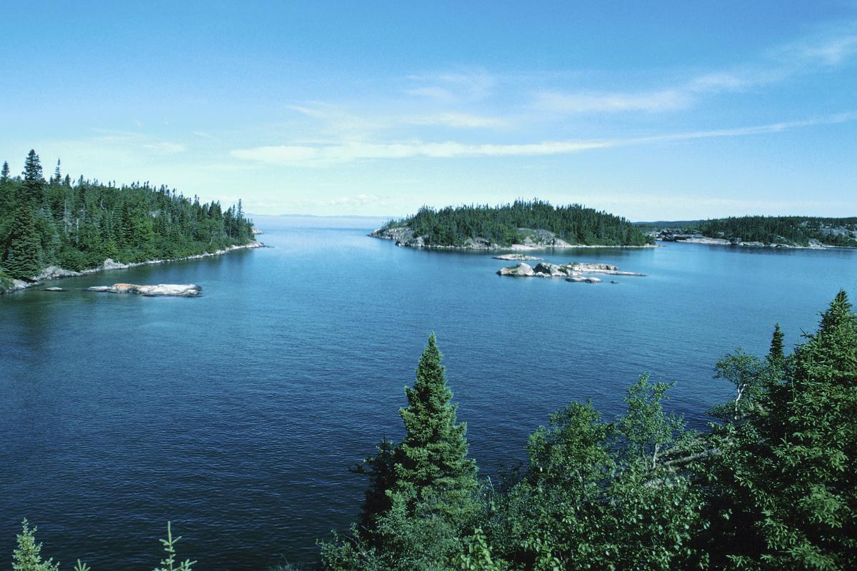 Les 10 plus grands lacs du monde Quel est le plus grand lac du monde